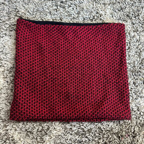 Talbots Lambswool Red Black Houndstooth Check Infinity Collar Scarf Women's - Picture 2 of 9